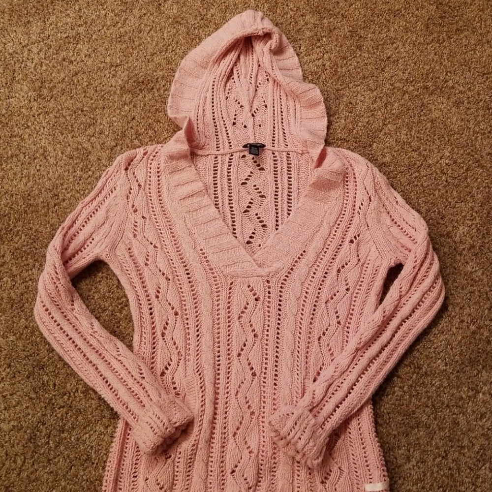 American Eagle Outfitters Sweater